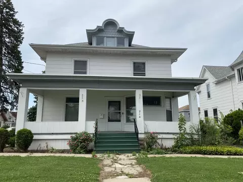 214 Gale St, Aurora, IL 60506