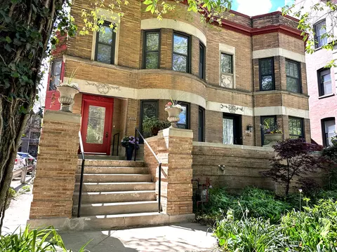 5484 S Hyde Park Blvd, Chicago, IL 60615