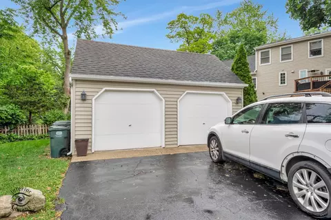 Exterior - 616 E Hillside Ave, Barrington, IL 60010 photo 10 of 10