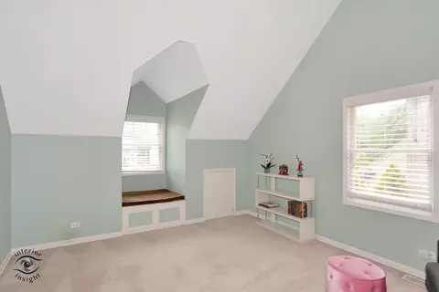 Bedroom - 616 E Hillside Ave, Barrington, IL 60010 photo 2 of 4