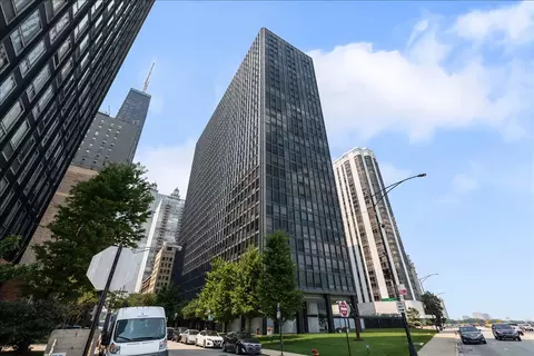 900 N Lake Shore Dr #2809, Chicago, IL 60611