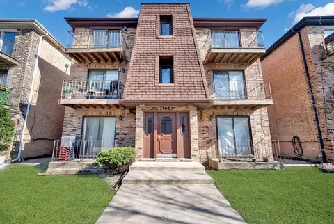 6612 W 64th Pl #3W, Chicago, IL 60638