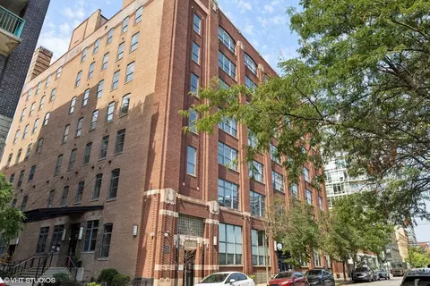 14 N Peoria St #3E, Chicago, IL 60607