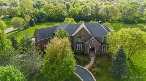 23150 Coyote Trl, Lake Barrington, IL 60010