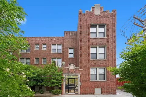 1637 W Columbia Ave #3W, Chicago, IL 60626