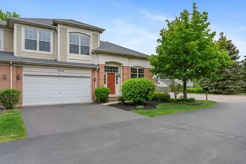 2725 Spenser Ct, Northbrook, IL 60062