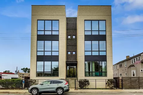 3224 N Elston Ave #2S, Chicago, IL 60618