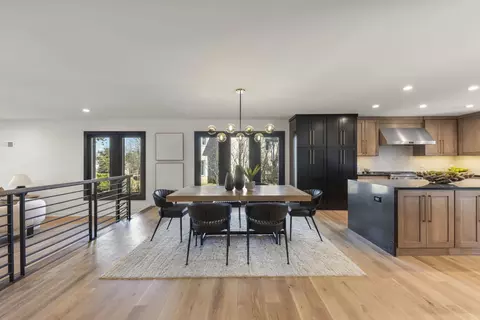 Dining - 6 Charleton Pl, Oak Brook, IL 60523 photo 1 of 3