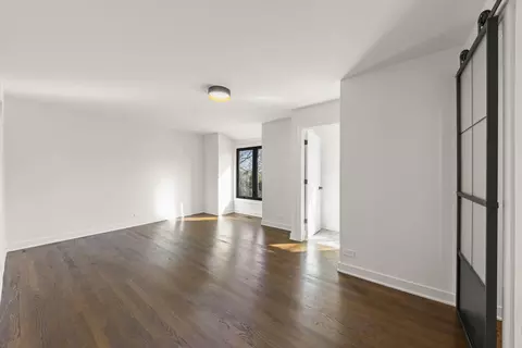 Bedroom - 6 Charleton Pl, Oak Brook, IL 60523 photo 1 of 3