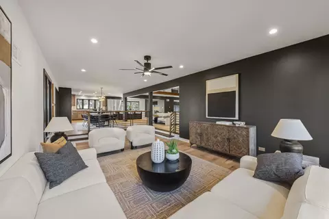 Living - 6 Charleton Pl, Oak Brook, IL 60523 photo 5 of 6
