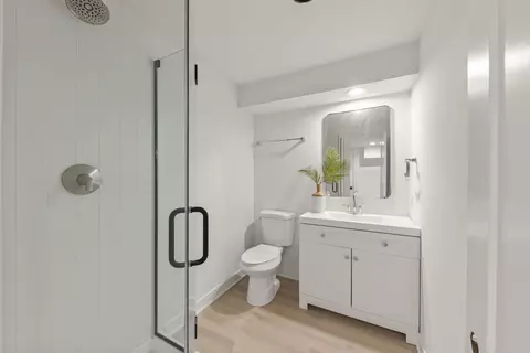 Bath - 6 Charleton Pl, Oak Brook, IL 60523 photo 11 of 11
