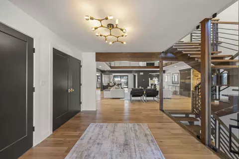 Entry Way - 6 Charleton Pl, Oak Brook, IL 60523 photo 1 of 10