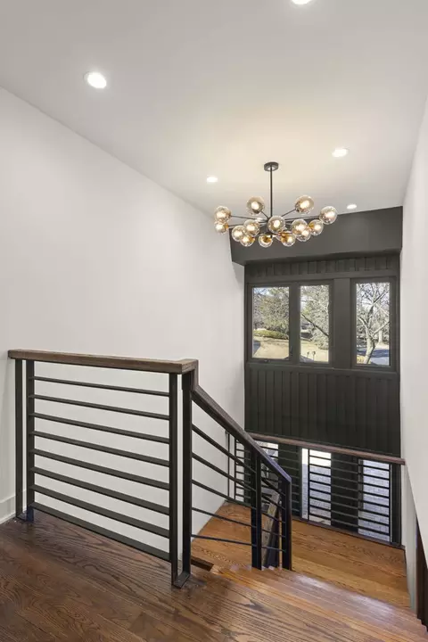 Entry Way - 6 Charleton Pl, Oak Brook, IL 60523 photo 5 of 10