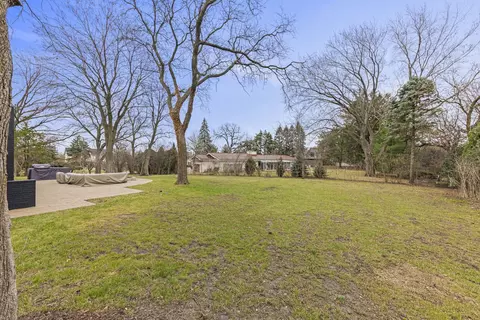 Exterior - 6 Charleton Pl, Oak Brook, IL 60523 photo 5 of 5