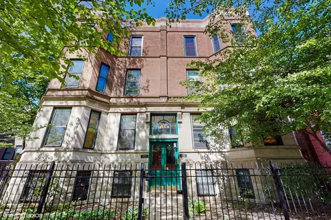 1944 N Seminary Ave #1, Chicago, IL 60614