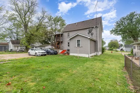 Exterior - 214 N Cedar St, Gardner, IL 60424 photo 5 of 6