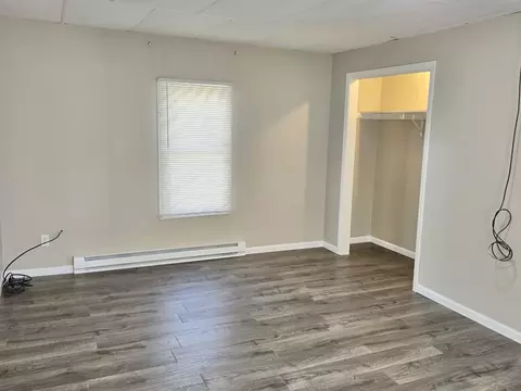 Living - 214 N Cedar St, Gardner, IL 60424 photo 3 of 5