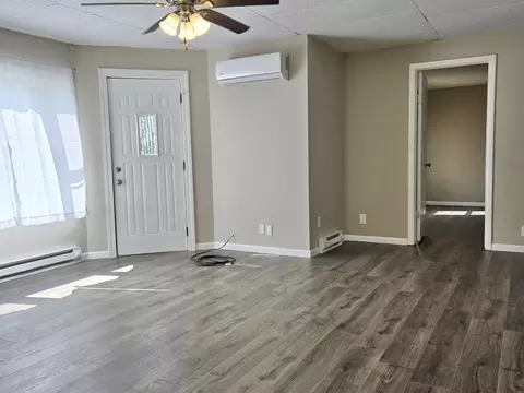 Living - 214 N Cedar St, Gardner, IL 60424 photo 1 of 5
