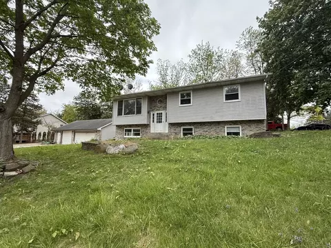 24631 W Clinton Ave, Round Lake, IL 60073