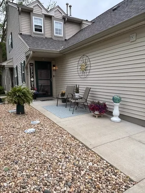 39766 N Tee Side Ct #39766, Antioch, IL 60002