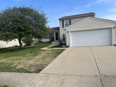 156 Brookside Dr, Glendale Heights, IL 60139