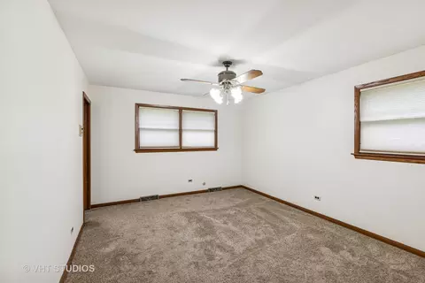 Bedroom - 452 Miller St, Beecher, IL 60401 photo 3 of 3