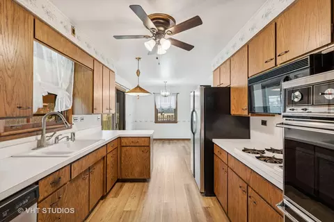 Kitchen - 452 Miller St, Beecher, IL 60401 photo 1 of 2