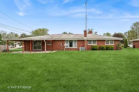 Exterior - 452 Miller St, Beecher, IL 60401 photo 2 of 2