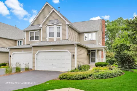 206 Tanglewood Dr, Glen Ellyn, IL 60137