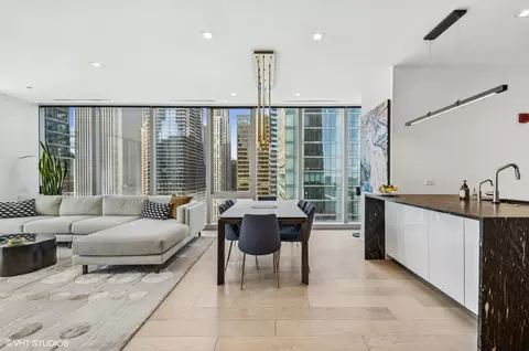 363 E Wacker Dr #1601, Chicago, IL 60601 photo 4