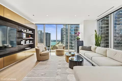 363 E Wacker Dr #1601, Chicago, IL 60601 photo 3