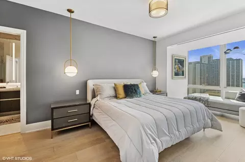 363 E Wacker Dr #1601, Chicago, IL 60601 photo 9