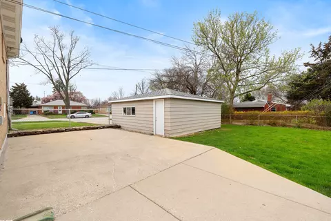 44 Cranbrook Dr, Des Plaines, IL 60016 photo 34