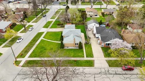 44 Cranbrook Dr, Des Plaines, IL 60016 photo 36