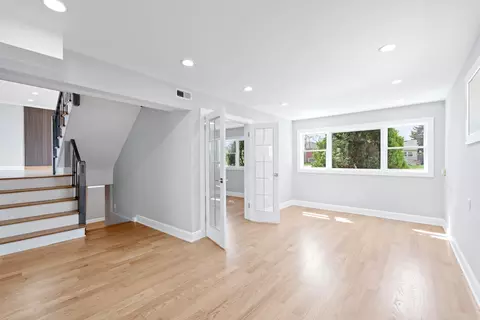 44 Cranbrook Dr, Des Plaines, IL 60016 photo 20