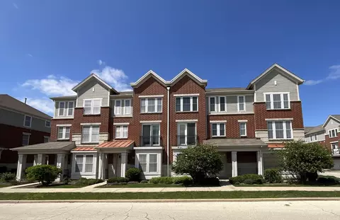 203 W Hyde St, Arlington Heights, IL 60005