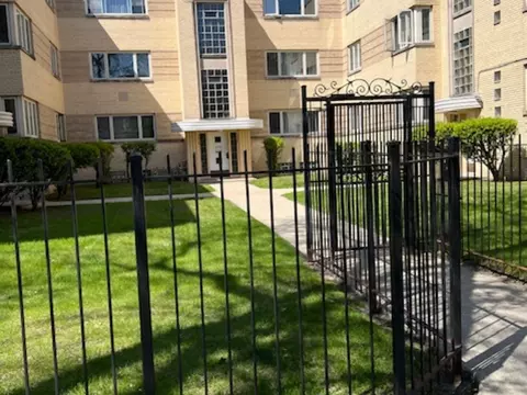 2030 E 72nd Pl #3D, Chicago, IL 60649