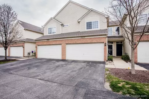 17527 S Gilbert Dr, Lockport, IL 60441