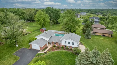 18457 Virginia Ln, Mokena, IL 60448