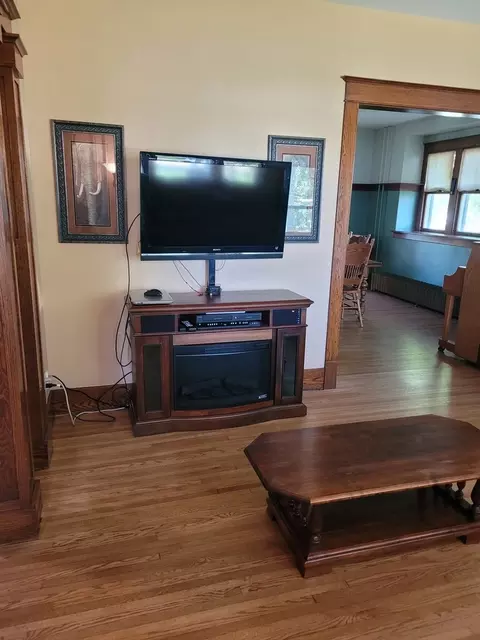 Living - 442 High St, Buda, IL 61314 photo 2 of 3