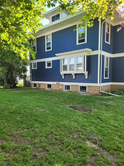 Exterior - 442 High St, Buda, IL 61314 photo 3 of 6