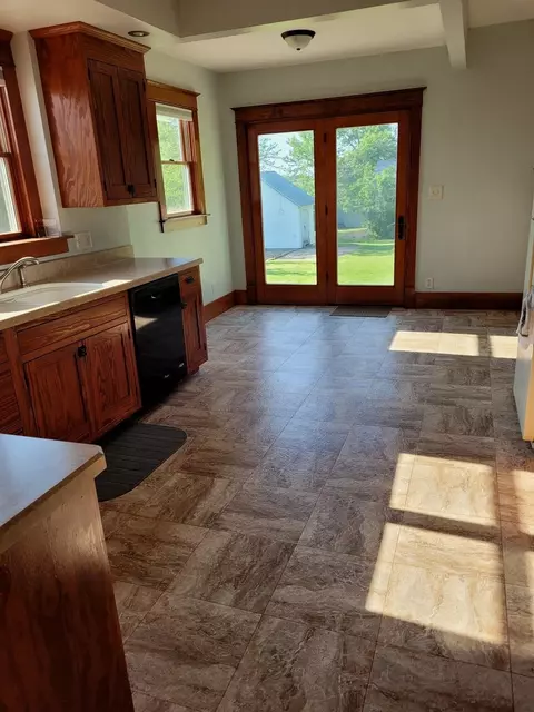 Kitchen - 442 High St, Buda, IL 61314 photo 3 of 5