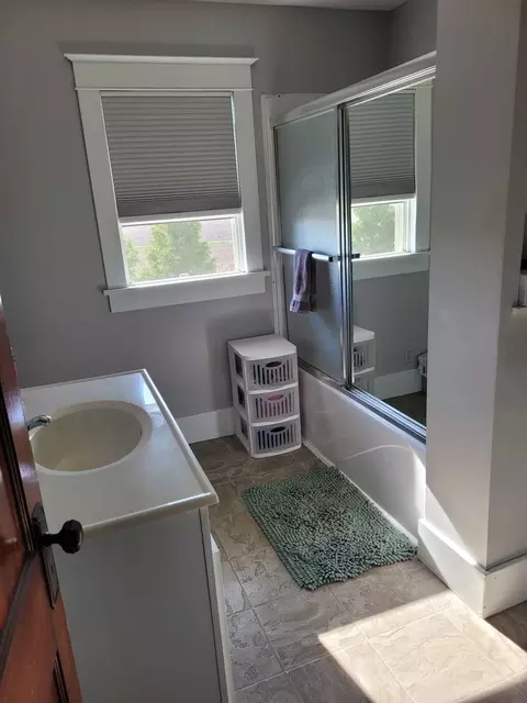Bath - 442 High St, Buda, IL 61314 photo 3 of 4