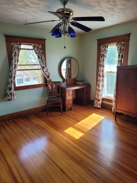 Bedroom - 442 High St, Buda, IL 61314 photo 1 of 3