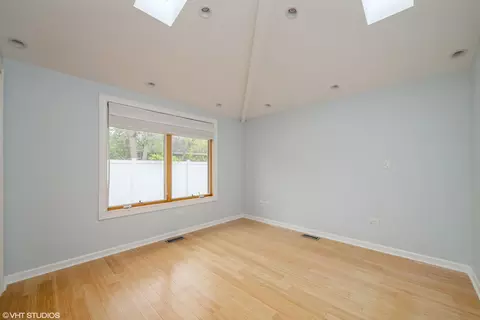 Bedroom - 489 Good Ave, Des Plaines, IL 60016 photo 1 of 1