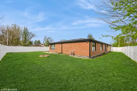 Exterior - 489 Good Ave, Des Plaines, IL 60016 photo 2 of 2