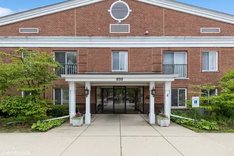 800 Ridge Rd #108, Wilmette, IL 60091