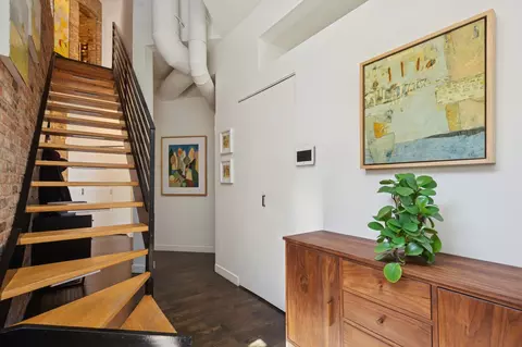 832 W Wolfram St, Chicago, IL 60657 photo 4