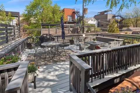 832 W Wolfram St, Chicago, IL 60657 photo 42