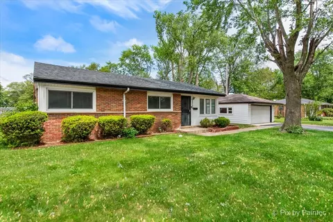 2756 Lancaster Dr, Markham, IL 60428 photo 2